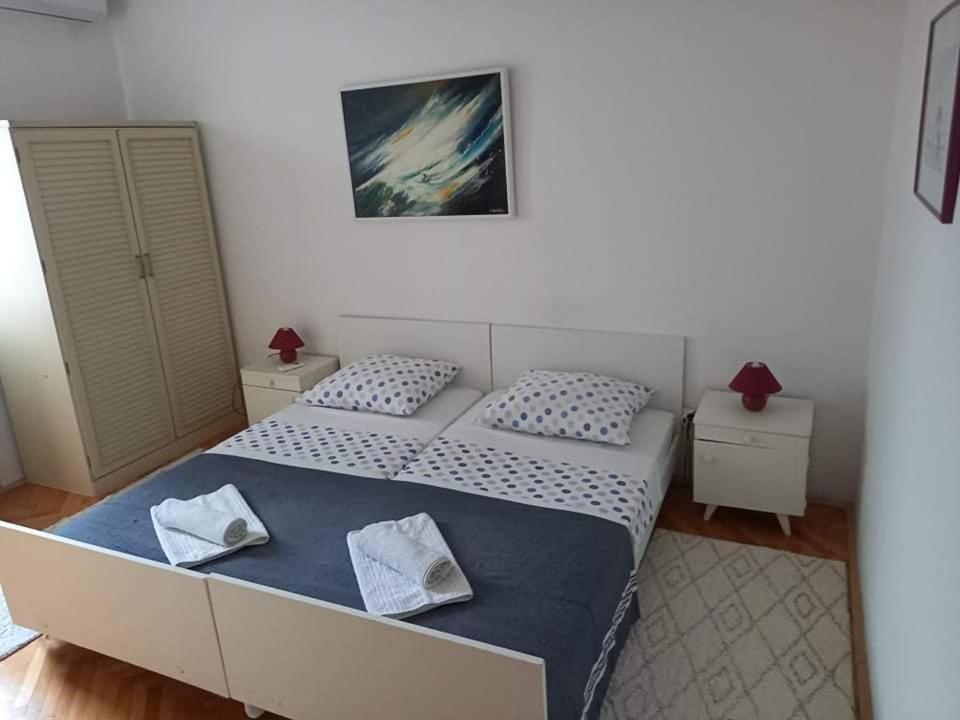 Studio Darija For 2 Persons S Terasom Wi-Fi & Parking Appartamento Makarska Esterno foto
