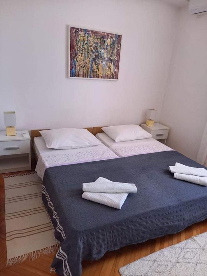 Studio Darija For 2 Persons S Terasom Wi-Fi & Parking Appartamento Makarska Esterno foto